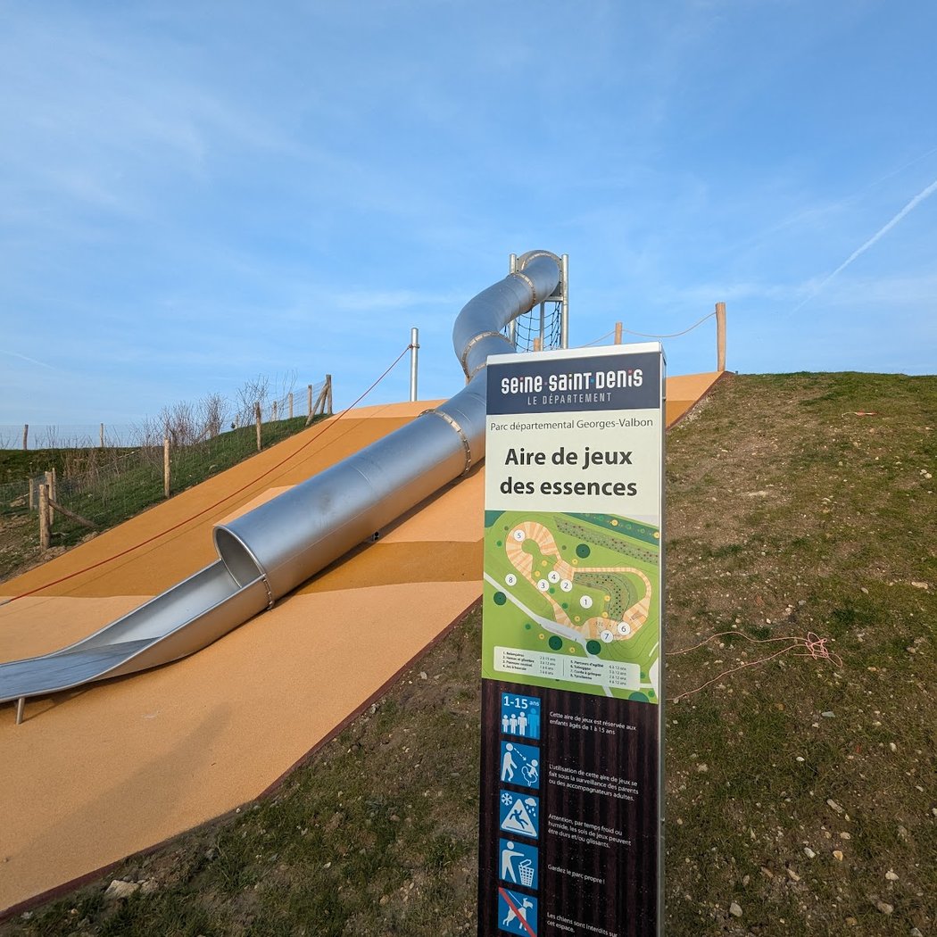 Aire de jeux des essences 2
